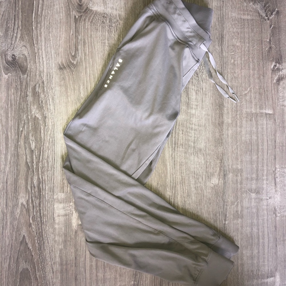 Balance Athletica - Women’s Select Jogger - Medium